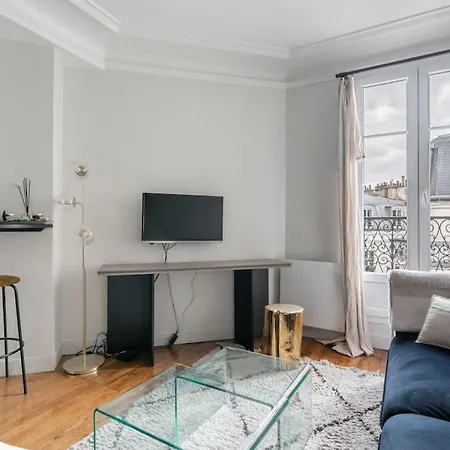 17e- Elegant T2 A Batignolles Apartment