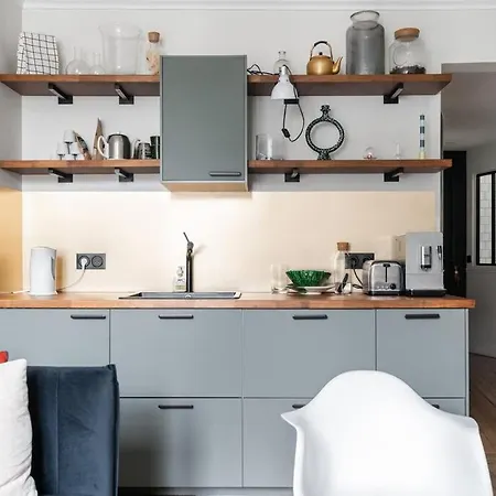 17e- Elegant T2 A Batignolles